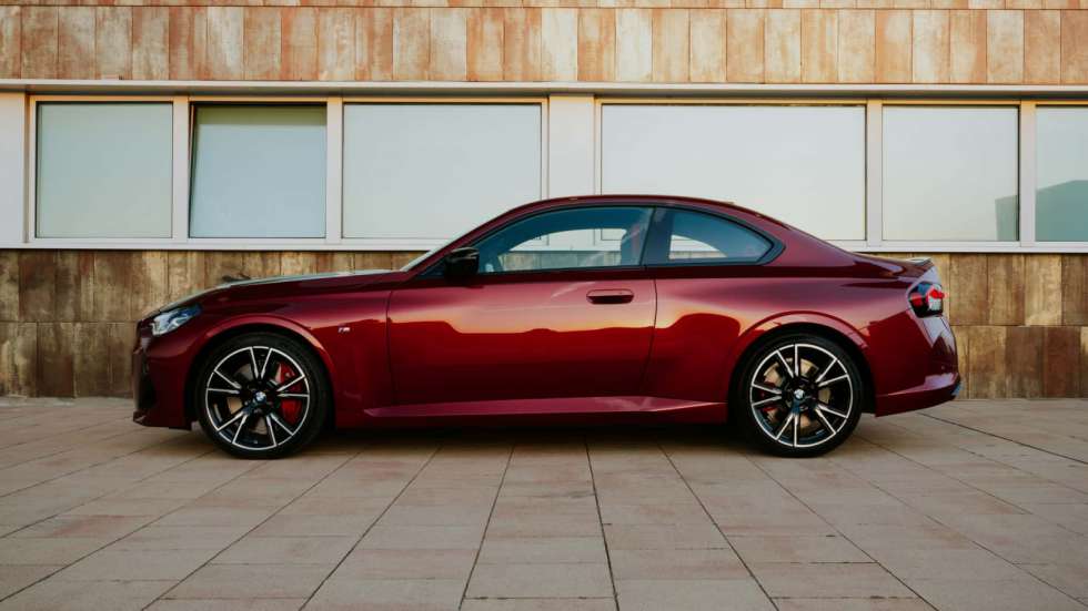 Πρεμιέρα για τις ανανεωμένες BMW Σειρά 2 Coupe και Μ2